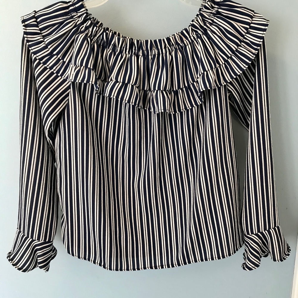 Divided Striped and Ruffled Top - Picture 4 of 5